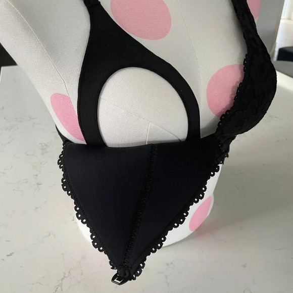 Momanda Lace Plunge Nursing Bralette Polyamide Elastane Black Sz 38B NWOT - Picture 5 of 14